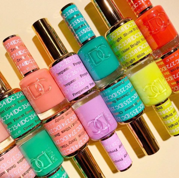 Neutral nail polish bottle